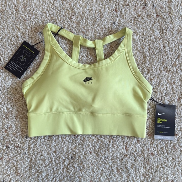 Nike Swoosh Bra - Picture 1 of 4